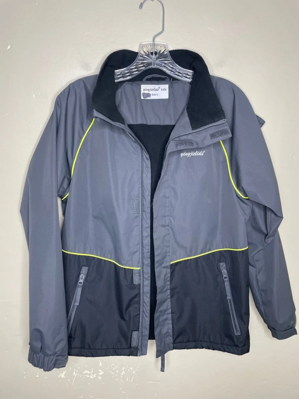 YINGJIELIDE Boy’s Gray Waterproof Fleece Lined Hooded Windproof Warm Jacket 13